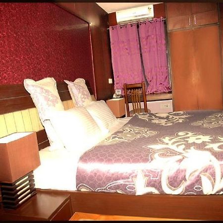 D2M Hotel Rohtak Esterno foto