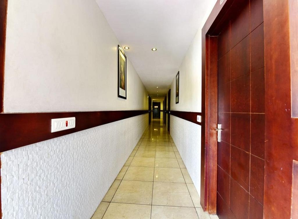 D2M Hotel Rohtak Esterno foto